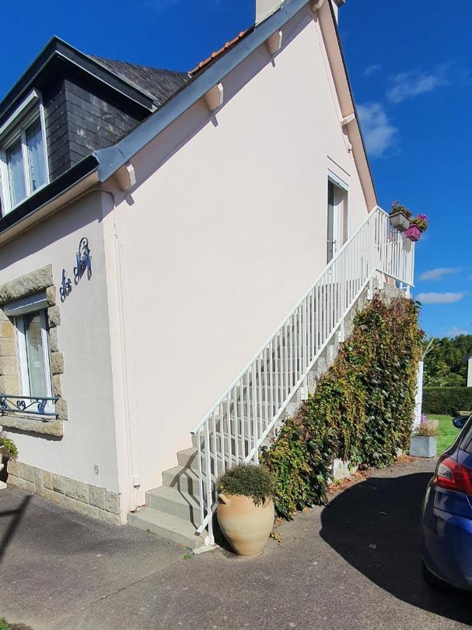 Appartement Independant Ar Neiz フエナン エクステリア 写真